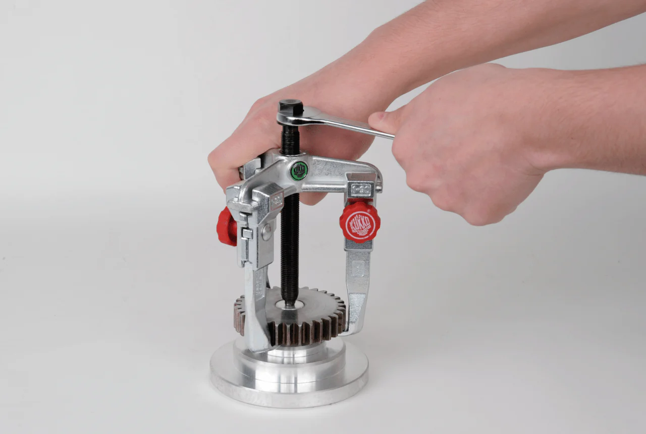 Kukko 30-1+ Universal 3-jaw External And Internal Puller - 1 1/16 - 3 1/2 inch (27 - 90 mm) - Image 2