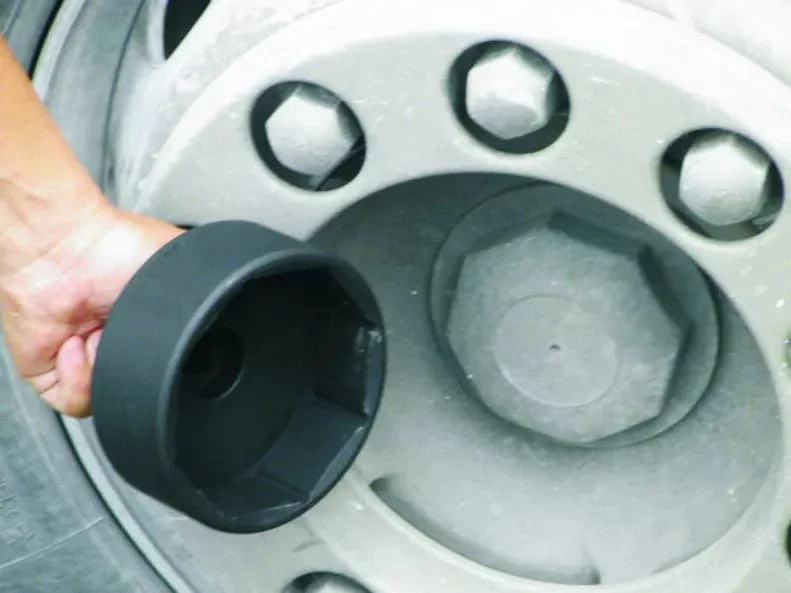 Volvo Wheel Shaft Cover Socket for D12 D13 & D16 3/4" Dr. 115 mm, 8 Point - Image 7
